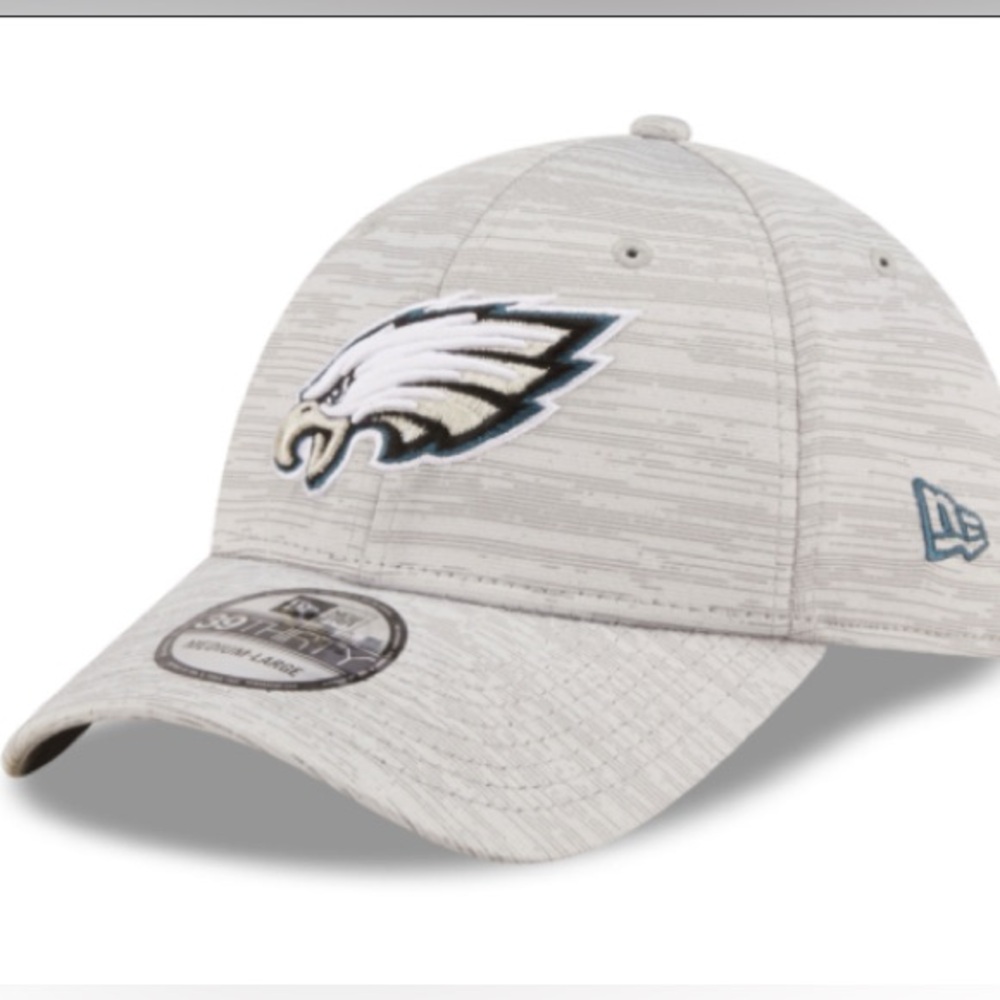Philadelphia Eagles New Era Gray Distinct 39Thirty Flex Hat. S/M.